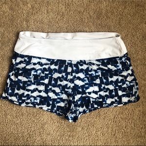 Gap fit workout shorts - size S